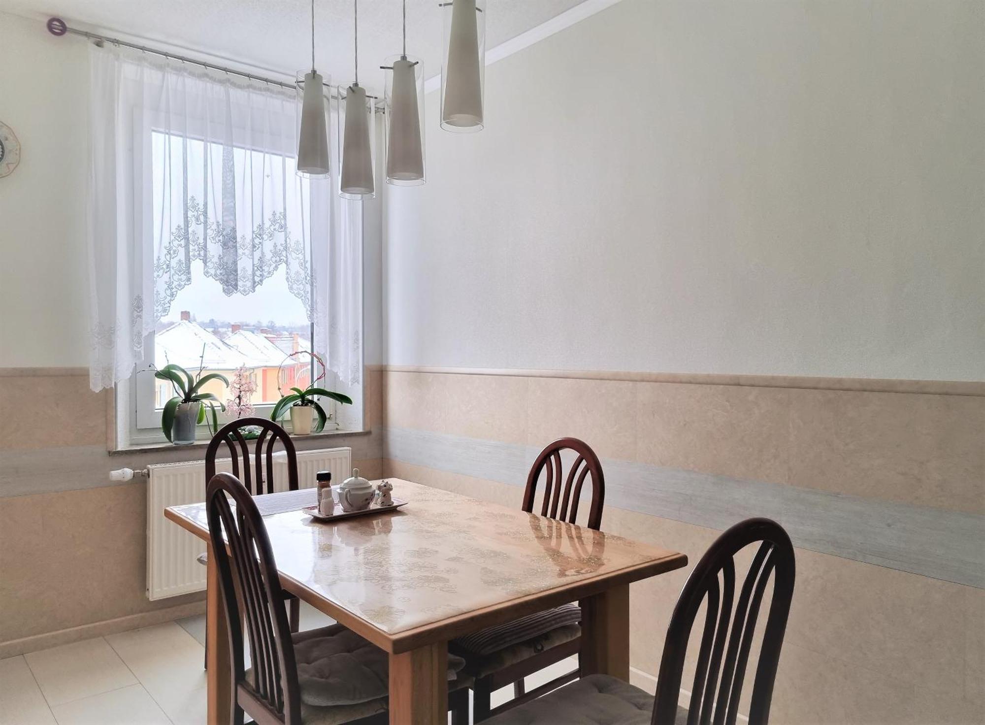 Apartment Bayreuth, Grosse Ferienwohnung Im Haus Mit Kunst, 3 Schlafzimmer, Kueche, Parkplatz Exterior photo